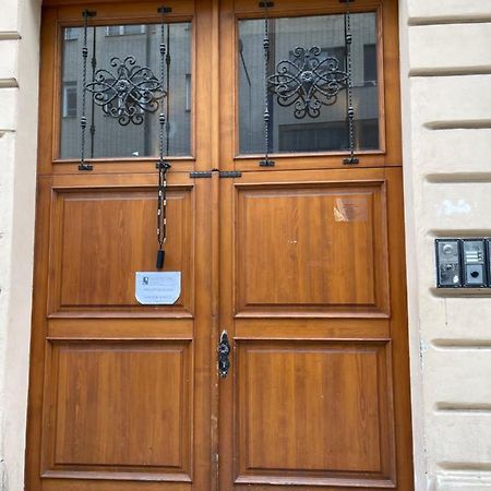 Wenceslas Square Two-Floor Apartment Praha Bagian luar foto
